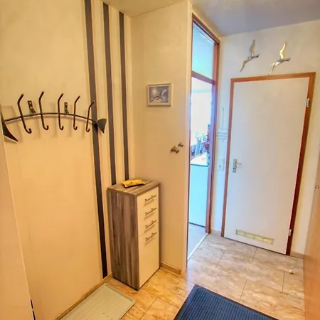 - Haus A, App 0a0405
